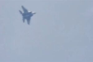 بالفيديو- طائرة F15 اسرائيلية حلقت قرابة الحدود الجنوبية!