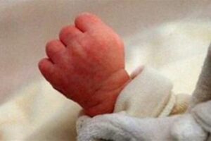 بعد وفاة الرضيعة في حضانة في ذوق مصبح.. بيان من العائلة!