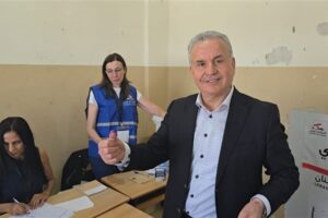 درغام عقب الادلاء بصوته: هيتلا ستبقى بلدة جامعة لأهلها مسيحيين وعلوين وسنة (بالصور)