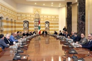 شو الوضع؟ عين لبنان على الوضعين الجنوبي والسوري… مجلس الدفاع يوصي بتحذير “حماس” وجنبلاط يلتقي الشرع بعد اشتباكات صحنايا