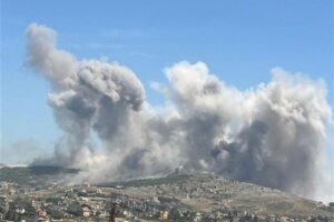 بالفيديو- سلسلة غارات جوية عنيفة جدًا تستهدف منطقة النبطية