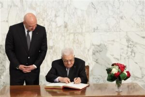 لقاء عون ــ عباس ينزع «شرعية» السلاح الفلسطيني في لبنان