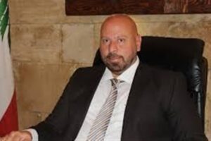 هل أقال مجلس الوزراء محافظ الشمال؟
