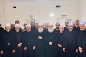 شيخ العقل تلقى تهاني الاضحى من رؤساء ومراجع روحية ووزراء ونواب وسفراء وزار خلوات دينية