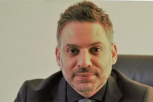فادي حنا: قرار اعادة الاعمار سياسي وعلى الدولة حماية الشركات المشاركة بالاعمار من العقوبات