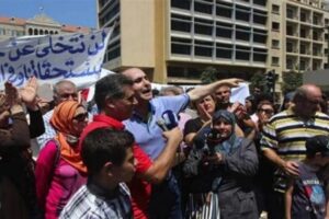 حراك المعلمين المتعاقدين: للنزول إلى الشارع رفضًا للضرائب