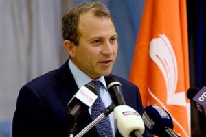 Bassil : Le Hezbollah doit remettre ses armes à l’État et le gouvernement satisfait la communauté internationale concernant les réfugiés syriens : Pas de sérieux au sein du gouvernement pour mener à bien les dossiers de réforme.