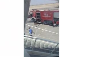 بالفيديو – اندلاع النيران في طائرة تقل زواراً لبنانيين في مطار بغداد!