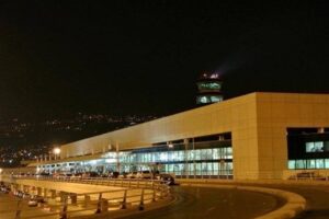 طيران الشرق الأوسط تُعلّق رحلاتها إلى بيروت حتى إشعار آخر وتُلغي الرحلات قبل ظهر اليوم