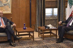 بري يقنع برّاك بالعمل على تنفيذ اتفاق وقف النار: سلوك إسرائيل وأحداث سوريا يعطّلان نزع السلاح