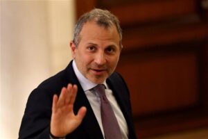 بالفيديو – باسيل: نلاحق الشّرعي ونترك ال”مش شرعي” سارح… ورولان خوري رفض تركيب صندوق أسود!