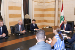 سلام استقبل وفدا فرنسيا وأكد التزام لبنان الـ1701: لا استقرار بشكل مستدام من دون انسحاب إسرائيل الكامل