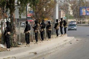 شو الوضع؟ عاصفة تصريح برّاك تهدأ ونقاش سياسي في الجلسة النيابية غداً… السويداء تشتعل بالمعارك ودروز سوريا يطلبون حماية دولية!