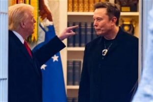 انتقاد لاذع يشعل التوتر بين ترامب وماسك مجدداً