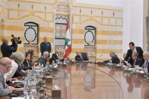 شو الوضع؟ الحكومة تتصدّع بعد انسحاب وزراء “الثنائي” وغارات على البقاع: لبنان إلى مجهول سياسي… وأمني؟