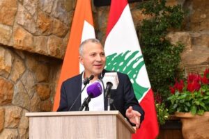 Bassil, de Ehmej: Quieren que seamos débiles, pero la fuerza reside en la unión, no en la división, y el Líbano no puede sobrevivir sin equilibrio