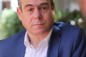الصحناوي: ” للأسف ارتكبت الحكومة خطأ عظيماً ..”