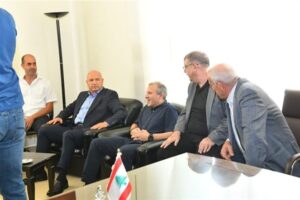 بالصور- رئيس “التيار” النائب جبران باسيل تابع جولته بلقاء في المبنى البلدي في عين دارة- عاليه (بعدسة الزميل جورج فغالي)