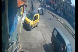 بالفيديو- لحظة وقوع حادث سير “مروّع” على أوتوستراد زفتا!
