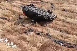 بالفيديو- حادث “مروّع”.. انزلق عن جسر الحبتور!
