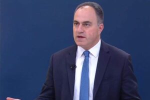 جيمي جبور عن “أداء الحكومة العام”: متخاذلة وتدفن رأسها في الرمال!
