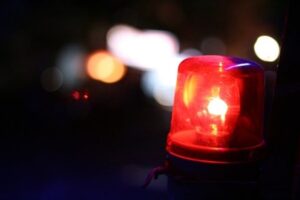 اصابة طفل بطلق من بندقية صيد عن طريق الخطأ