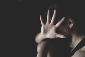 في سن الفيل… توقيف مشتبه به بالتحرّش وتصوير الأطفال القاصرين!