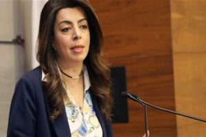 غادة شريم عطا: ‏الشاي السيلاني هدر ولكن ال١٤ مليون دولار التي قد تكون من اموال الناس لاتستأهل ولو صوتا واحدا ثائرا!!!!