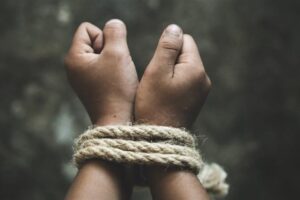 بالصور: إختطاف شابين لبنانيين .. الكم التفاصيل!