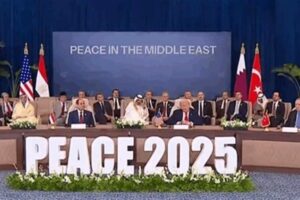 توقيع اتفاق السلام في شرم الشيخ من قبل ترامب والسيسي واردوغان وامير قطر