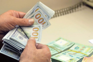 “من ألف دولار وما فوق”.. قرار مرتقب من حاكم مصرف لبنان؟!