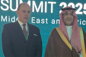 حاكم مصرف لبنان شارك في “قمة الابتكار” في المملكة