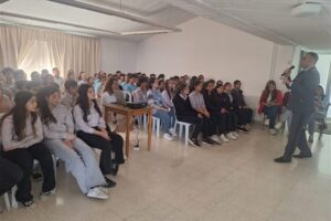 ندوةٍ لجمعية سطوح بيروت حول “كيفية الحماية من مخاطر وإغراءات الإنترنت”