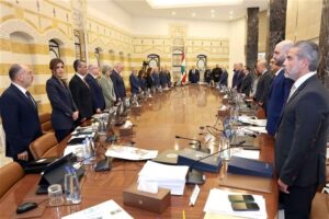 شو الوضع؟ التهديدات الإسرائيلية متواصلة.. لا موقف واضحاً من مجلس الوزراء إزاء الجيش وعروض الإستقلال تغيب هذا العام!