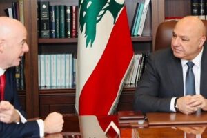 رئيس “الفيفا” سينال الجنسيّة اللبنانيّة!