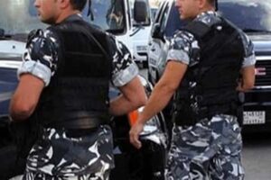 “انتحل صفة أمنية”… اشتباك مسلح مع سارق خطير!