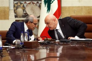 شو الوضع؟ متابعة فرنسية للوضع الجنوب والإصلاحات… كلام عون عن “بخّ السم” يتفاعل وجعجع ينتقد السلطة متجاهلاً دوره الفاعل فيها!