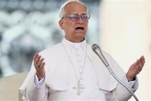 الديار: لبنان يتهيّأ لاستقبال البابا لاون 14: 11 محطة و4 كلمات… وعظة قد تغيّر مسار وطنٍ يبحث عن قيامته