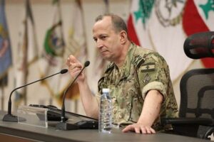 ماذا تريد واشنطن من قائد الجيش؟توقعات بمفاجأة «إيجابية؟!