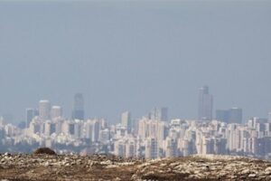 هجوم مباغت… كيف أربك الشيخ نعيم قاسم تل أبيب؟