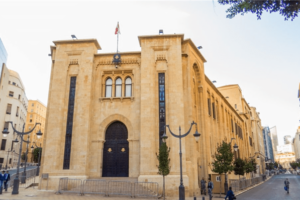 حركة “غير لائقة” وصادمة لنائب لبناني في الجلسة.. ماذا حصل؟!