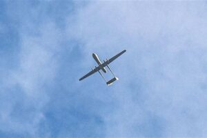 بعد توقّف طوال فترة زيارة البابا.. المسيّر يعود!