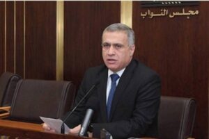 طرابلسي عن وزيرة التربية: أين الاستراتيجية والخطة التي قالت إنها تعمل عليها منذ أشهر؟