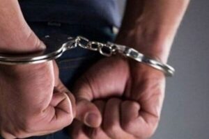 بالصورة – توقيف والد يتحرّش بابنته القاصر ويعنّفها