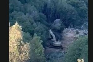 بالفيديو- الجيش اللبناني يحفر بحثًا عن نفق!