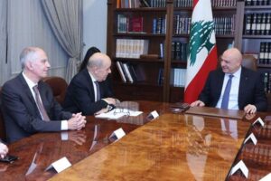 الرئيس عون يلتقي لودريان: لبنان يرحب بأي دور فرنسي في “الميكانيزم”
