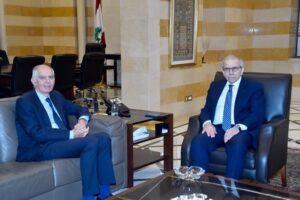 سلام عرض مع السفير الفرنسي لدور “الميكانيزم”