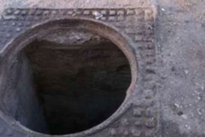 بالصورة – سقط في ريغار مكشوف على أوتوستراد طرابلس!