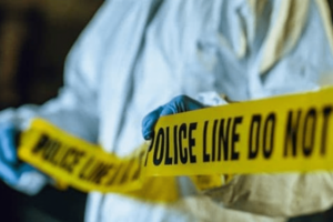 غافل شقيقه أثناء نومه وخنقه.. جريمة مروّعة في لبنان: إليكم تفاصيلها!