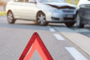 “مخاطر” على أوتوستراد الدورة – سن الفيل.. وتحذيرٌ!